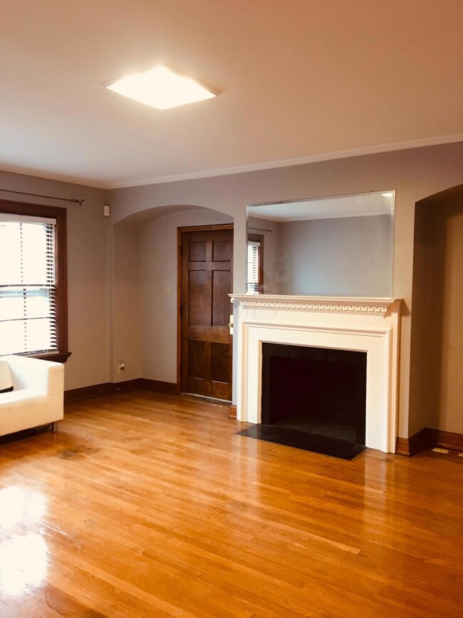 33 Auburn Ave, Columbus, OH 43205 - photo 4