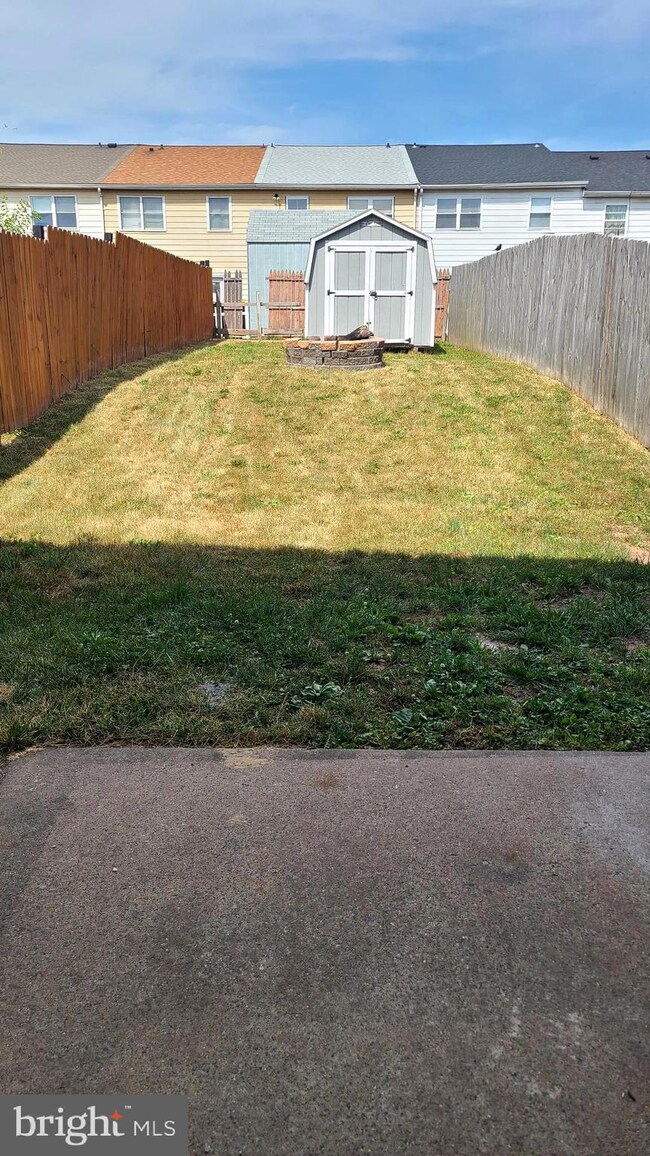 449 Blaker Dr, East Greenville, PA 18041 - photo 5