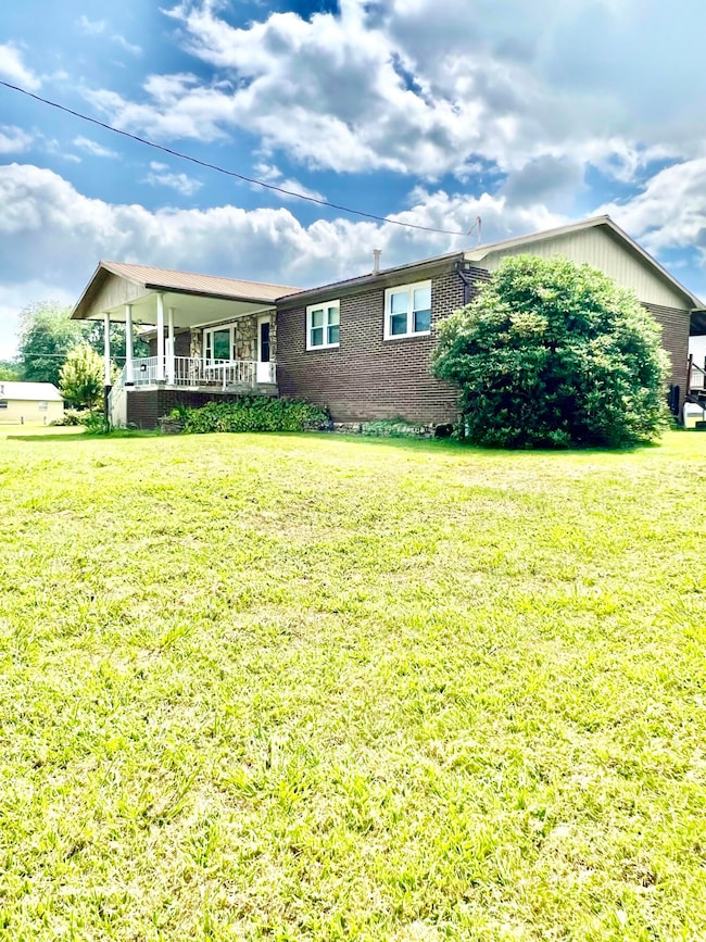 132 Eric Dr unit 132, Summersville, WV 26651 - photo 3