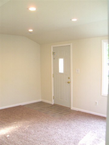 206 Connecticut St, Washington, IL 61571 - photo 2