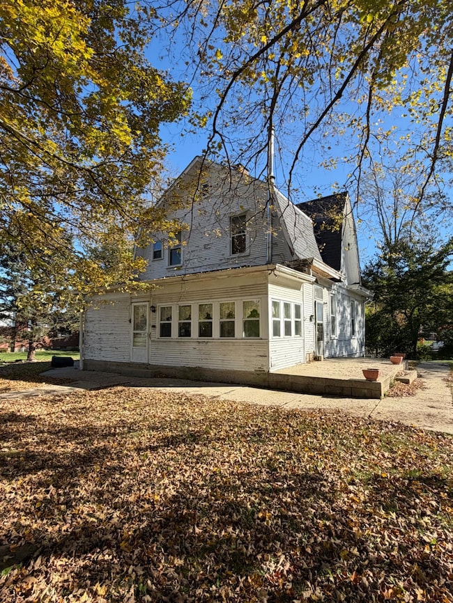 1005 Nowlin Ave, Greendale, IN 47025 - photo 4