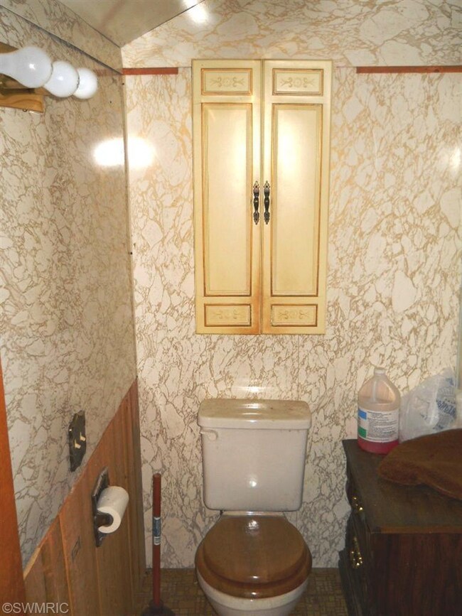 9658 S Woodbine Ave, Baldwin, MI 49304 - photo 5