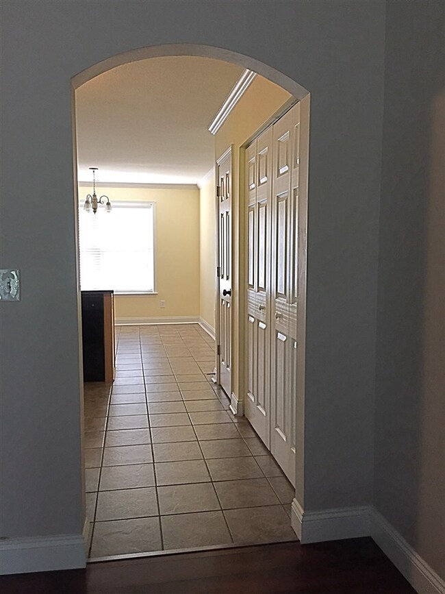Entry to kitchen