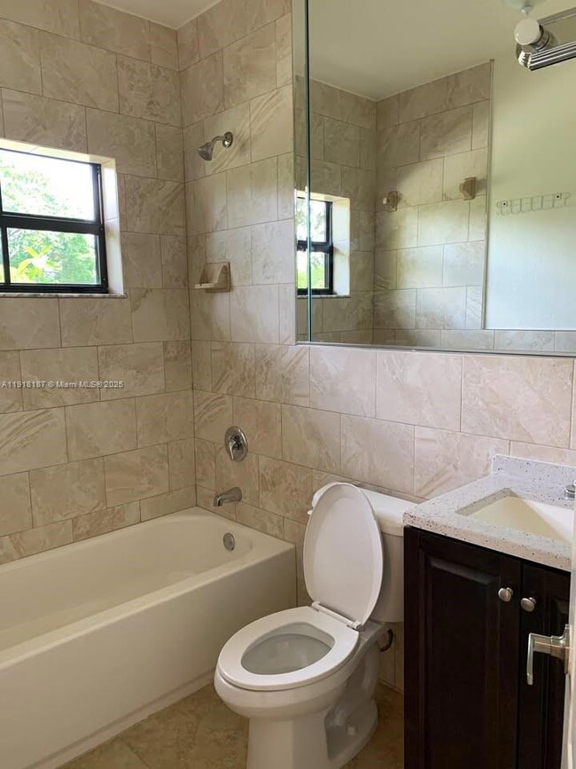 5496 NW 4th St unit Front, Miami, FL 33126 - photo 2