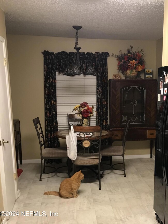 5561 Mariners Cove Dr, Jacksonville, FL 32210 - photo 5