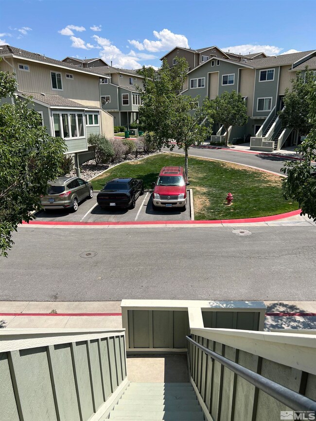 565 Madeline Jane Ln, Reno, NV 89503 - photo 3