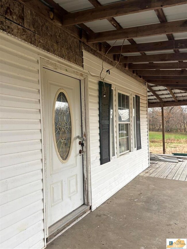 8304 Grayson Springs Rd, Clarkson, KY 42726 - photo 2