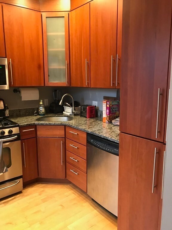 52 Cooper St unit 7, Boston, MA 02113 - photo 2