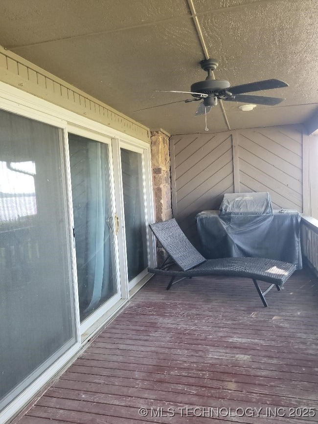 7018 Lakeshore Dr unit 18, Eufaula, OK 74432 - photo 6