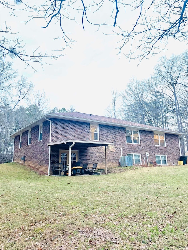 306 Shandell Dr, Bedford, IN 47421 - photo 4