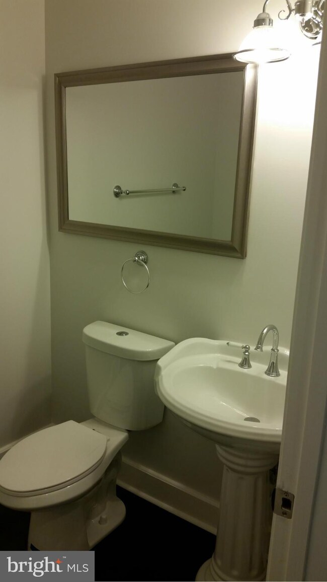 5354 E St SE, Washington, DC 20019 - photo 5