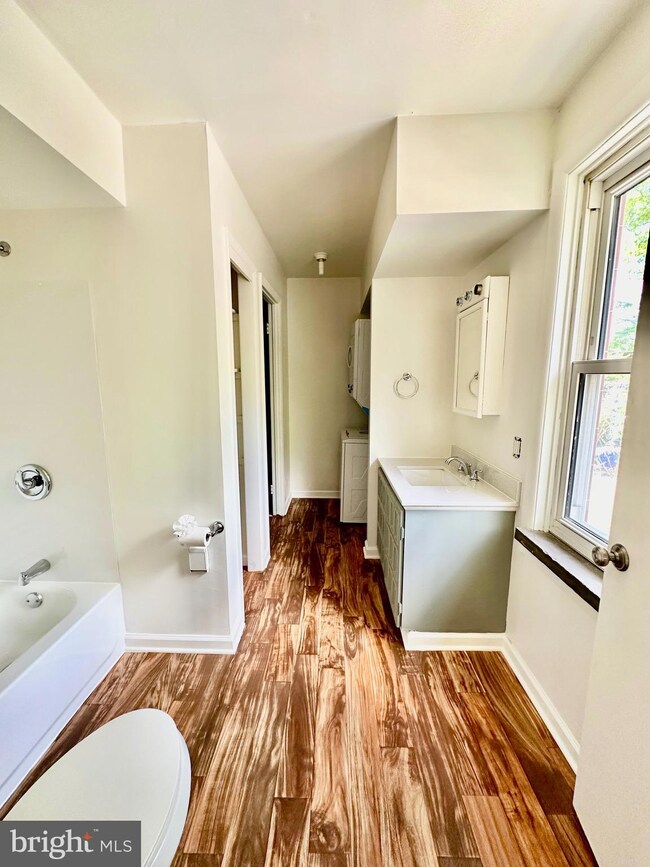 110 E 40th St, Wilmington, DE 19802 - photo 7