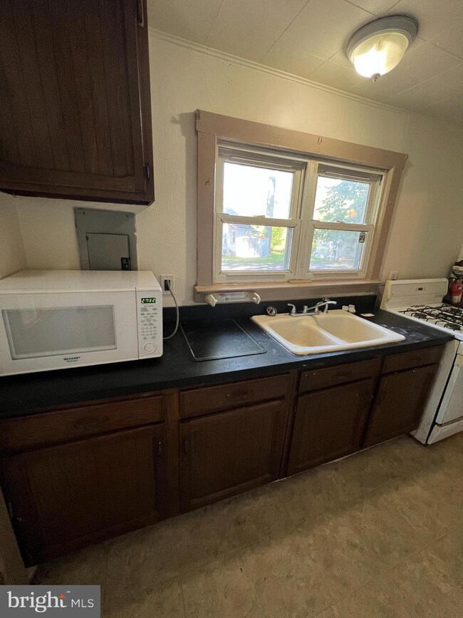 12 Shady Ln unit 4, Pemberton, NJ 08068 - photo 7