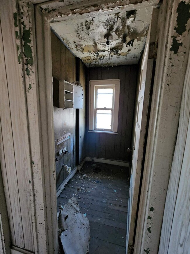 1984 Massachusetts St, Gary, IN 46407 - photo 4