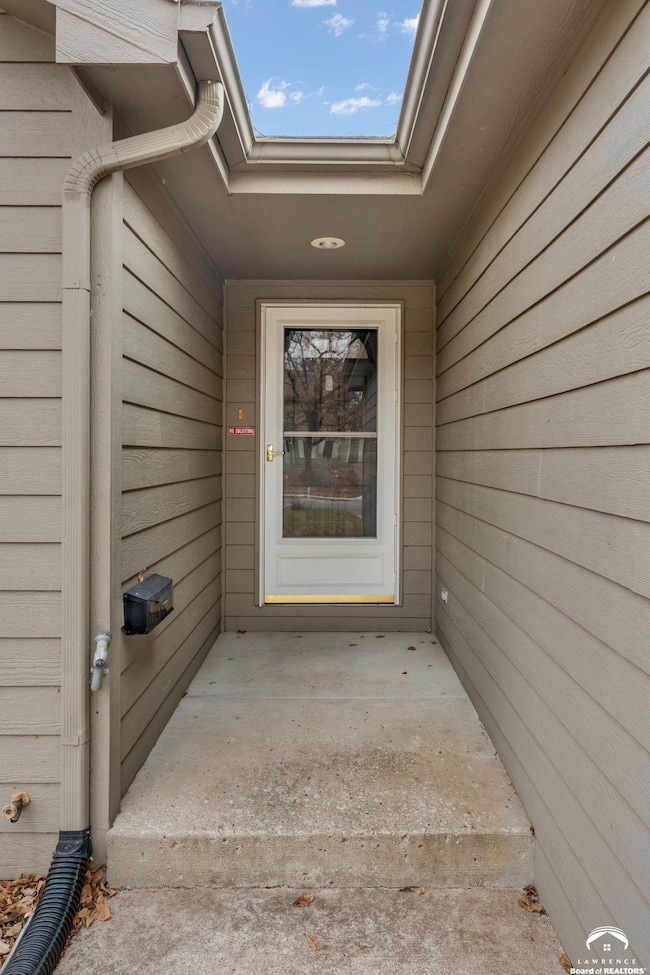 528 Durham Ct, Lawrence, KS 66049 - photo 6