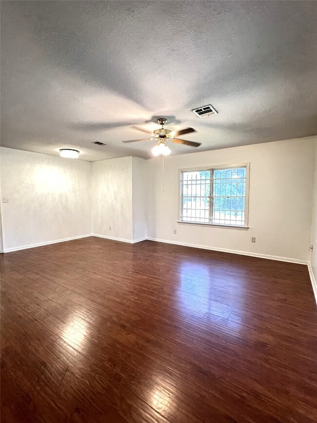 3602 Yellowstone Blvd, Houston, TX 77021 - photo 3