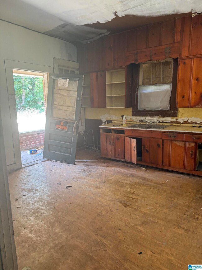 309 & 311 S Main Ave, Sylacauga, AL 35150 - photo 7