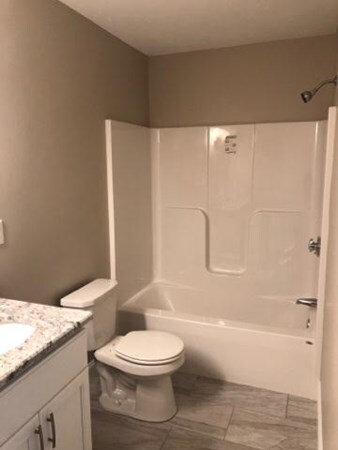 5 Granite St, Worcester, MA 01604 - photo 3