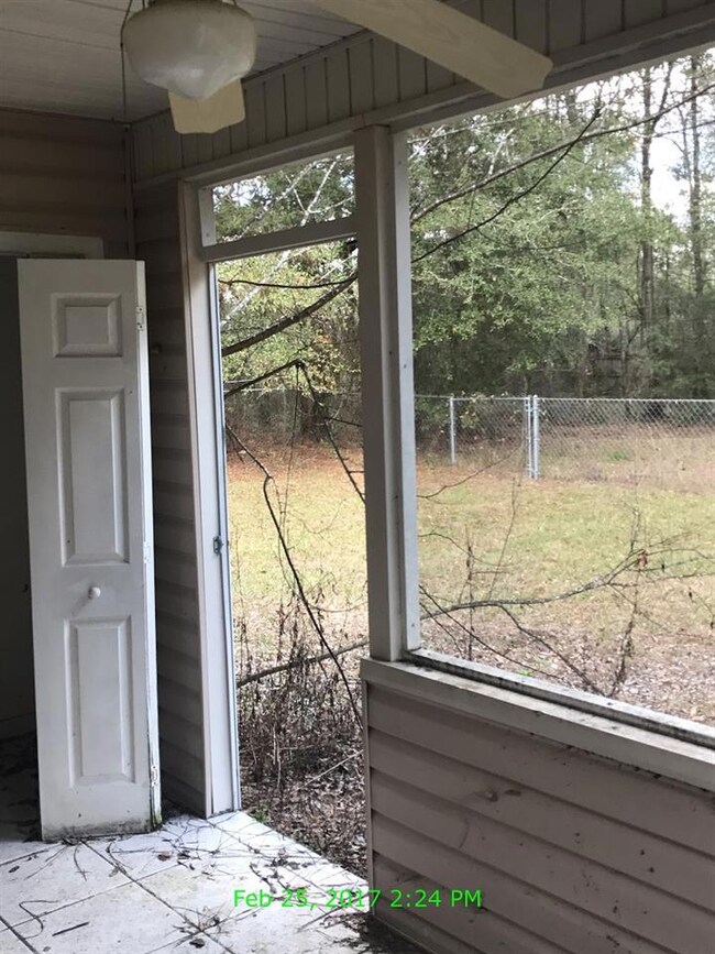 74 Weeping Willow Ct, Crawfordville, FL 32327 - photo 3