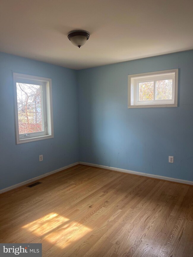 3319 Kerry Rd, Gwynn Oak, MD 21207 - photo 7