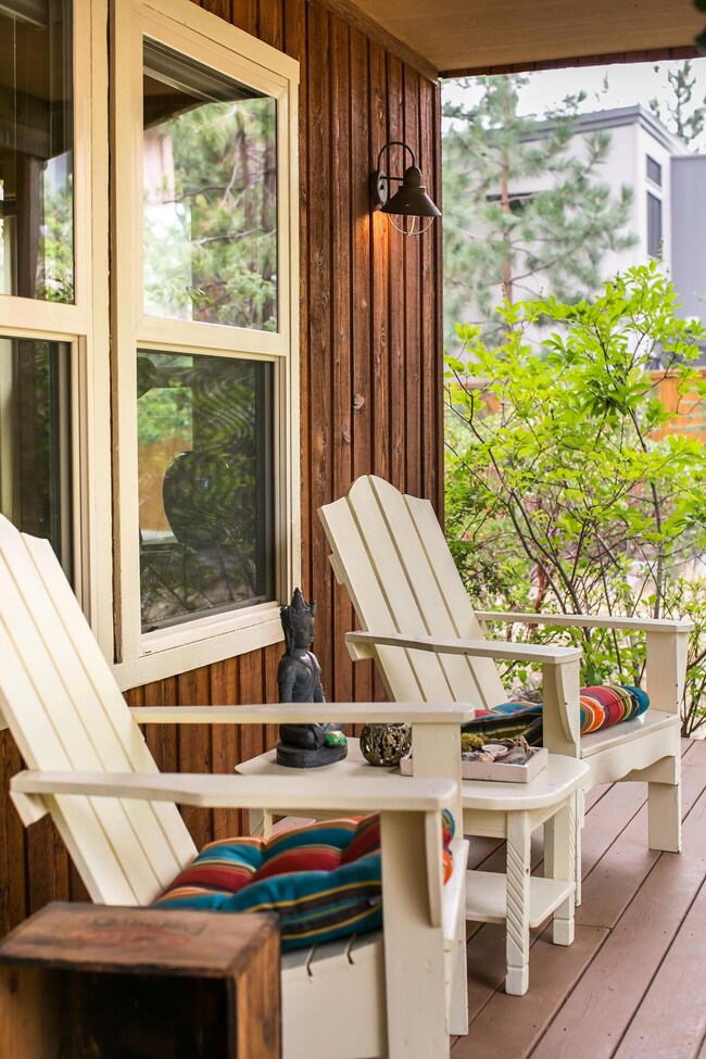 5-Right Side Porch 2
