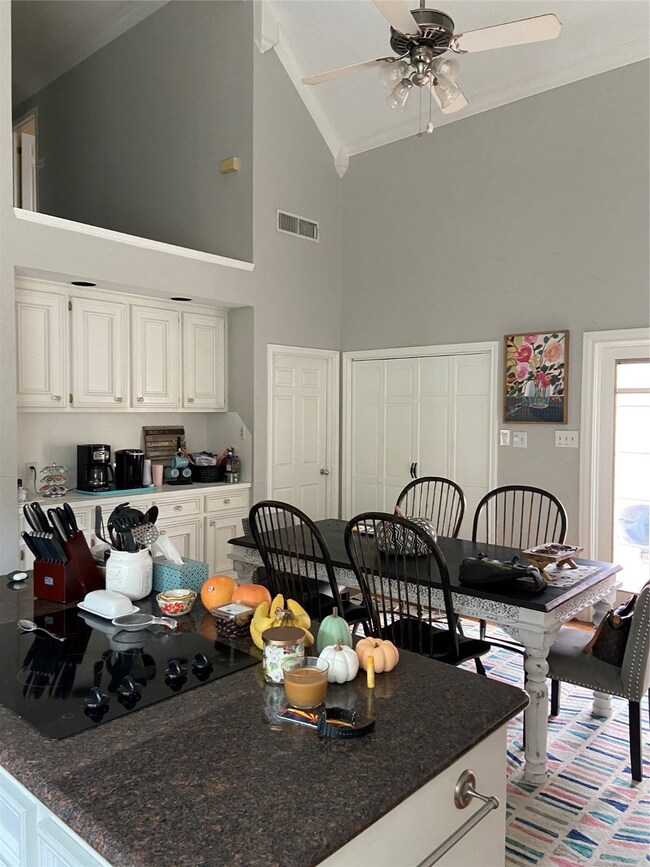 7675 Ameswood Rd, Houston, TX 77095 - photo 6