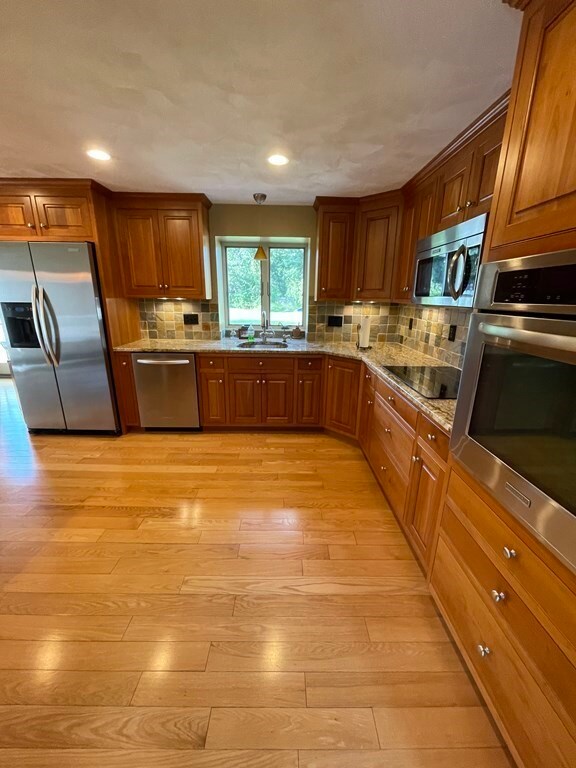 6 Kelley St, Medway, MA 02053 - photo 3