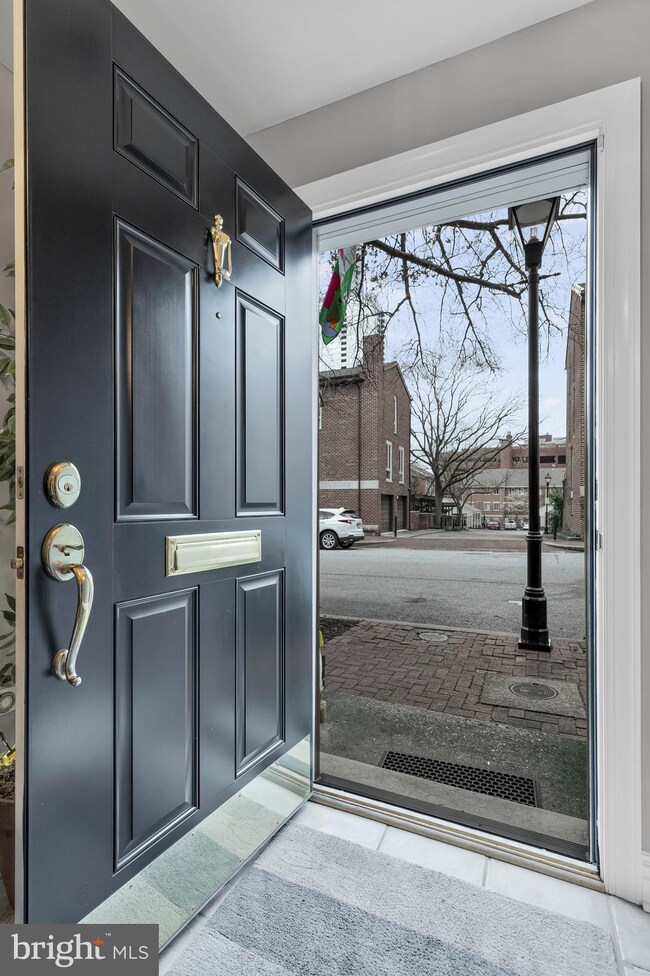 510 S Hanover St, Baltimore, MD 21201 - photo 3