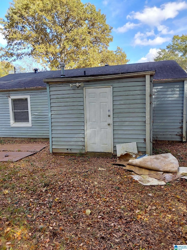 1738 Creekway Ave SW, Birmingham, AL 35211 - photo 4