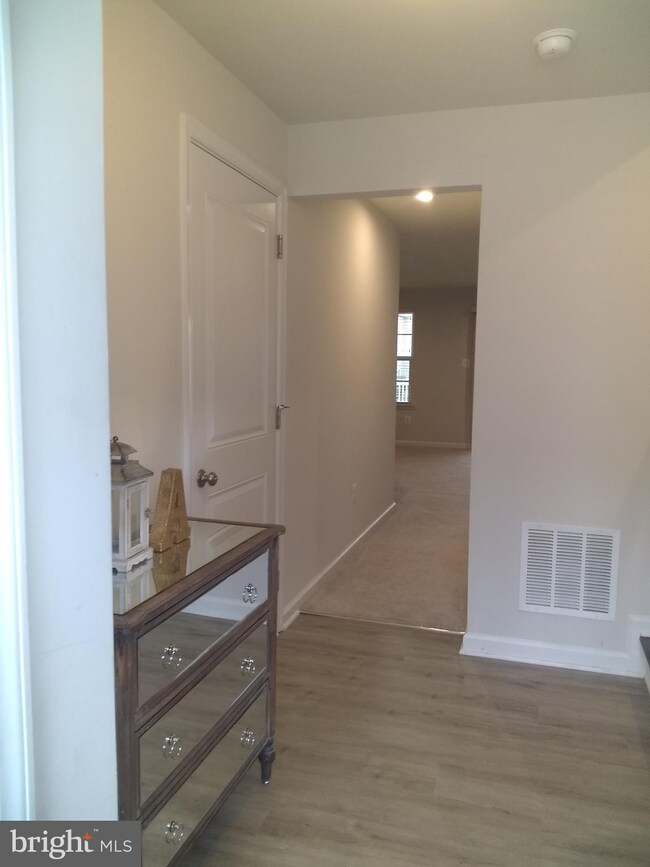 1812 Wind Gate Rd, Halethorpe, MD 21227 - photo 3