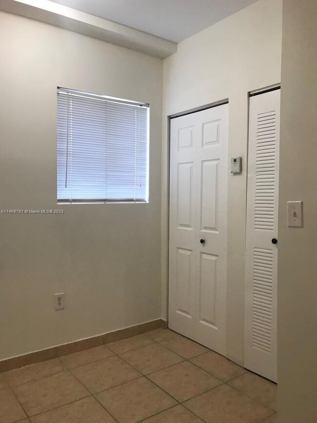 853 SW 2nd St unit 206, Miami, FL 33130 - photo 4