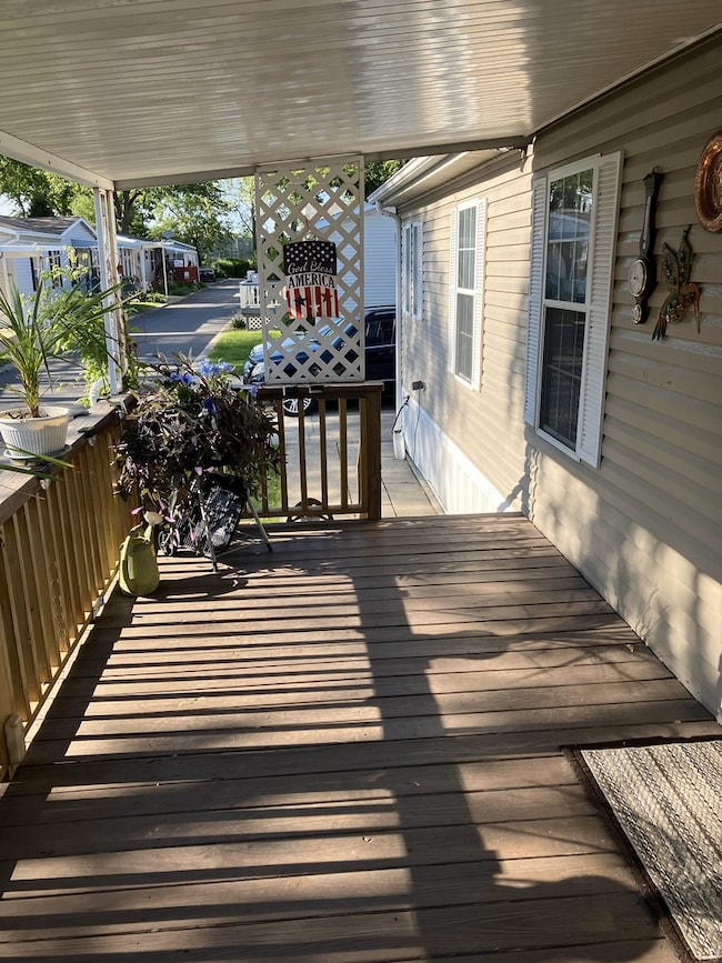 6801 S Lagrange Rd unit D17, Hodgkins, IL 60525 - photo 2