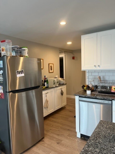 14 Phillips St unit 2F, North Kingstown, RI 02852 - photo 3