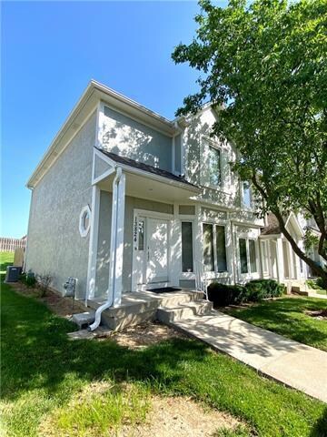 13824 W 58th Terrace, Shawnee, KS 66216 - photo 2