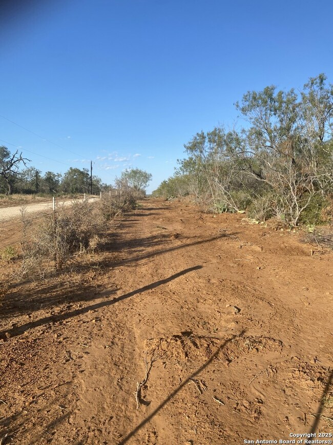 TBD Cr 168, Floresville, TX 78114 - photo 6