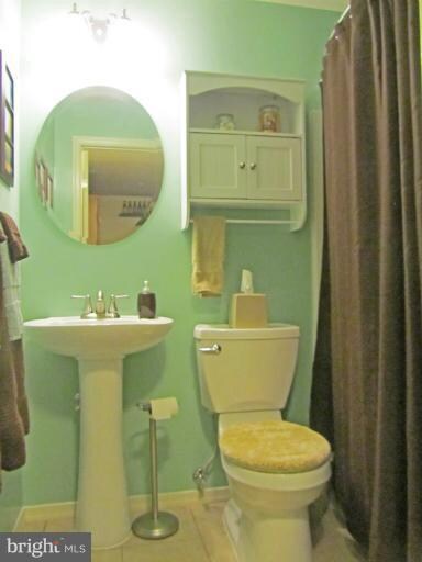 525 Kenan St, Taneytown, MD 21787 - photo 3