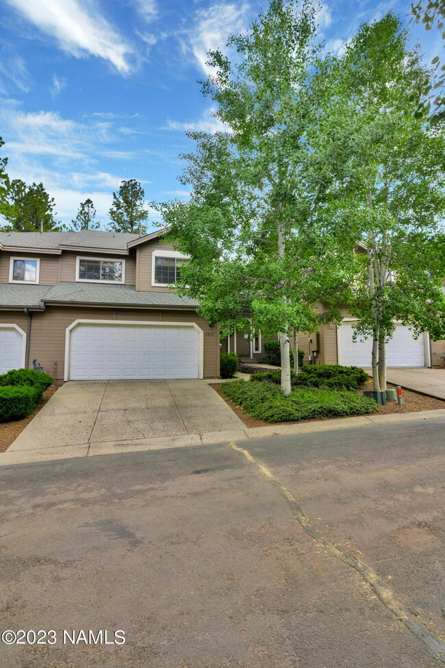 1755 W Sequoia Dr