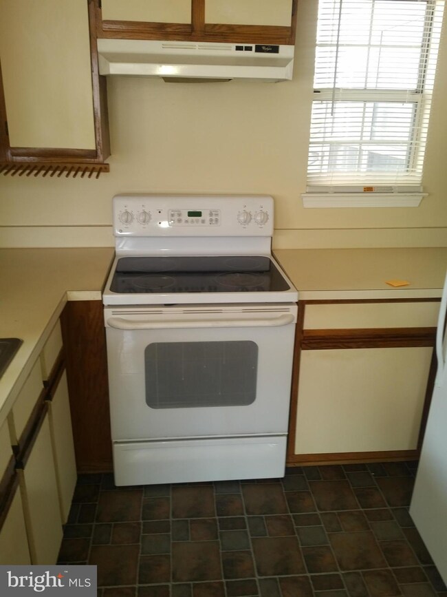 14047 Vistas Dr unit 161, Laurel, MD 20707 - photo 7