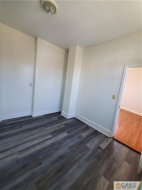 26 Christopher St, Carteret, NJ 07008 - photo 4