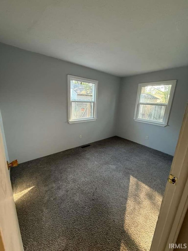 209 Hendricks St, Mishawaka, IN 46544 - photo 3