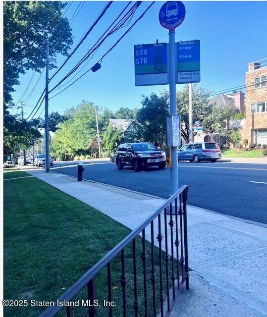 1160 Richmond Rd unit 2F, Staten Island, NY 10304 - photo 2