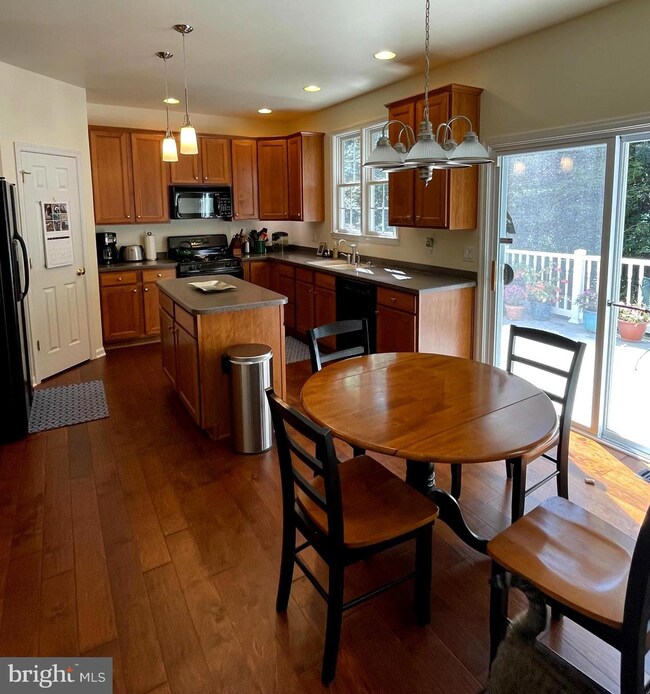 19445 S Greens Rest Dr, Great Mills, MD 20634 - photo 7