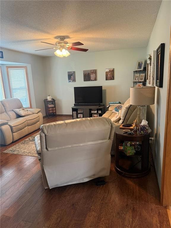 2053 S Crestline Ct, Wichita, KS 67209 - photo 4