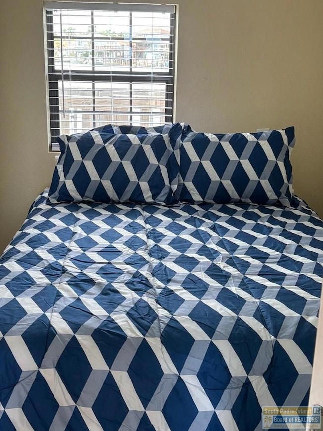 310 W Houston St unit 5, Port Isabel, TX 78578 - photo 5