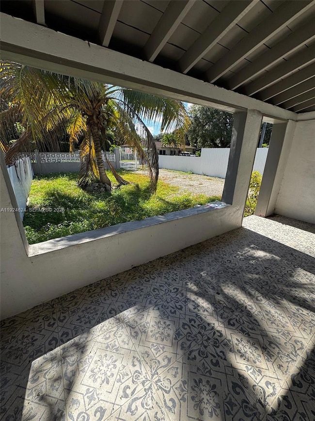 525 NW 91st St unit 1, Miami, FL 33150 - photo 2