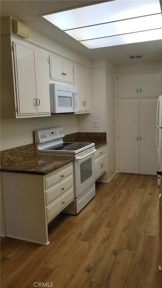 2257 Via Puerta unit R, Laguna Woods, CA 92637 - photo 7