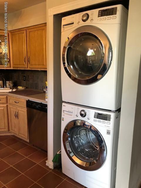 70 Seguine Place, Staten Island, NY 10312 - photo 6