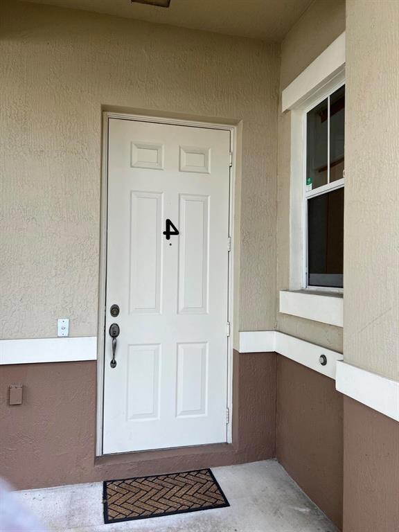 669 Pacific Grove Dr unit 4, West Palm Beach, FL 33401 - photo 4