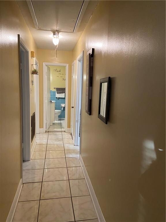   hall, bedrooms at the left.