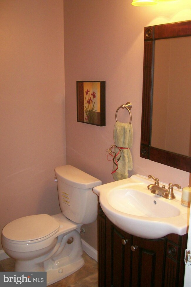 5914 Prince James Dr unit 76, Springfield, VA 22152 - photo 6